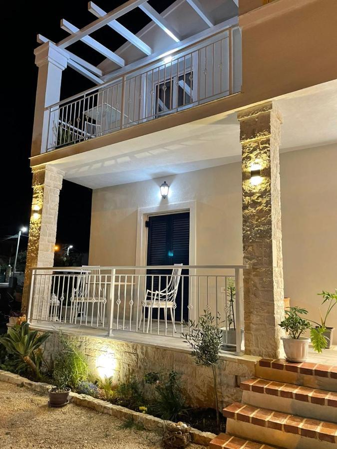 Вилла Tani'S House Саранда Экстерьер фото